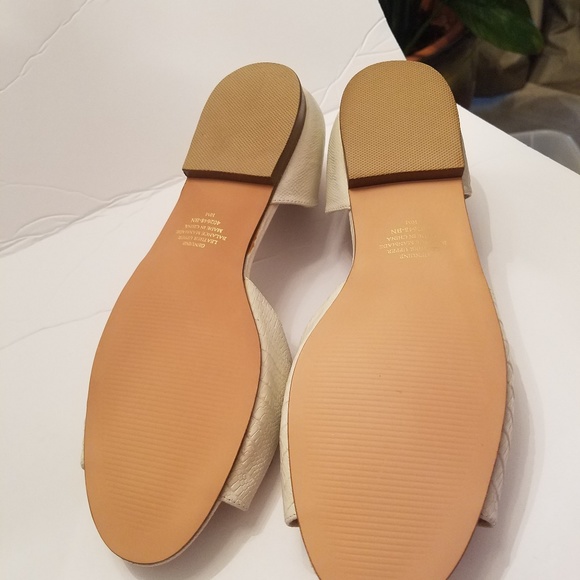 Shoes - Picture 2 of 4